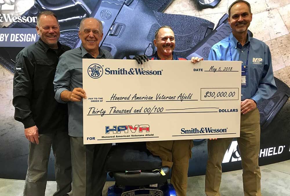 Smith & Wesson Donates $30,000 to Honored American Veterans Afield